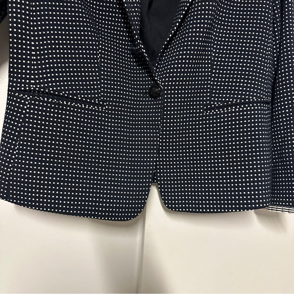 Ann Taylor Geo Check Pattern Ruffle Cuffed One Button Size 6 - Picture 5 of 9